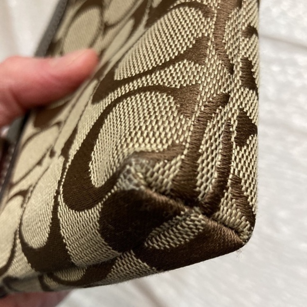 Coach brown khaki signature c wristlet - Picture 6 of 13